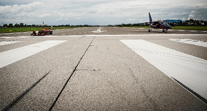 Red Bull vs. Alpha Jet: chi ha vinto?
