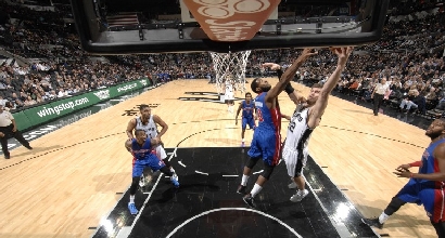 Nba: colpo Detroit, Spurs ko sulla sirena Nba: colpo Detroit, Spurs ko sulla sirena
