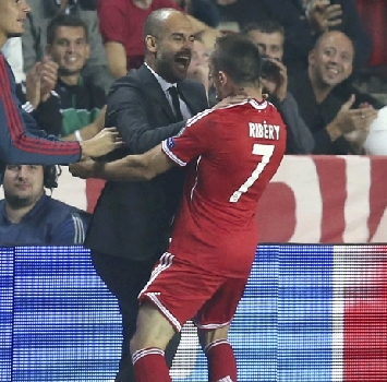 Guardiola e Ribery, foto Reuters Guardiola e Ribery, foto Reuters