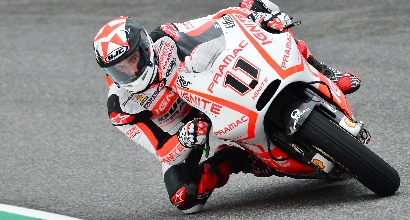 La Ducati Pramac con Spies alla guida, foto Afp La Ducati Pramac con Spies alla guida, foto Afp