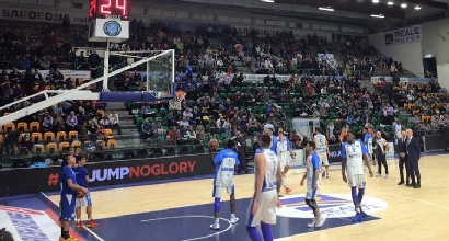 Basket, Eurolega: Malaga troppo forte, Sassari si inchina