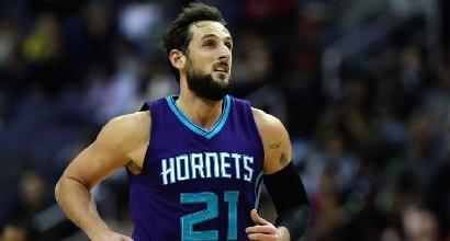 Nba: Belinelli show, gli Hornets risorgono