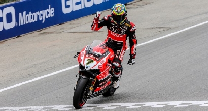 Superbike, la Ducati conferma Giugliano e Davies