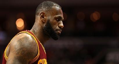 NBA: LeBron James salva i Cavs, Miami da urlo