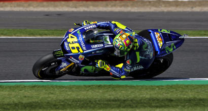 Yamaha, Rossi: "Ho male alla spalla, sono sofferente"