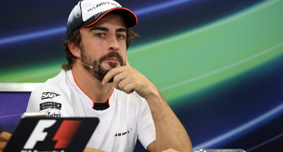 F1, Suzuka: la McLaren prova a blindare Alonso