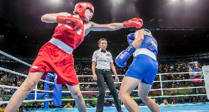 BOXE: TESTA FUORI AI QUARTI
