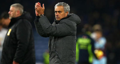 Manchester United, Mourinho rinnova fino al 2020: "Un onore"