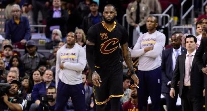 Nba: i Warriors stendono Belinelli, Cavs ancora al tappeto