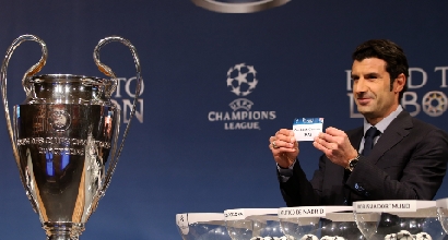 Da Raiola a Figo: la Fifa cerca il dopo-Blatter Da Raiola a Figo: la Fifa cerca il dopo-Blatter