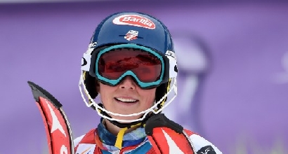 Sci, slalom Meribel: Shiffrin festeggia vittoria e 'Coppetta' Sci, slalom Meribel: Shiffrin festeggia vittoria e 'Coppetta'