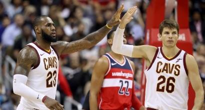 Nba: LeBron immenso, 57 punti e Cleveland torna a vincere. Belinelli e Atlanta ancora ko