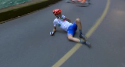 Ciclismo: Nibali operato alla clavicola