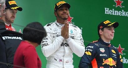 Red Bull, Verstappen: "Nove sorpassi nel primo giro"