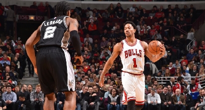 Nba: Rose schianta gli Spurs, Clippers spaventosi Nba: Rose schianta gli Spurs, Clippers spaventosi