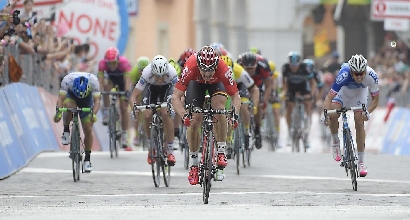 Giro 2016, 5a tappa: volata imperiale di Greipel