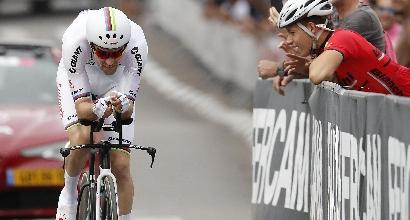 Giro d'Italia, Dumoulin vince la crono di Gerusalemme: è la prima maglia rosa