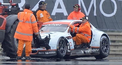 Tragica 24 Ore di Le Mans: morto il danese Simonsen Tragica 24 Ore di Le Mans: morto il danese Simonsen