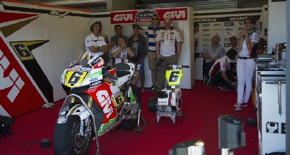 Il box di Bradl (Afp) Il box di Bradl (Afp)