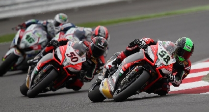 Superbike in gara a Silverstone (Afp) Superbike in gara a Silverstone (Afp)