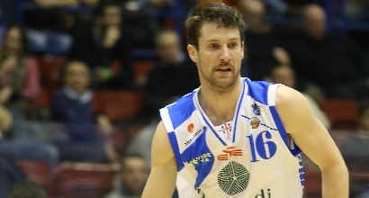 Basket, serie A: Drake Diener show, Sassari mette la quinta Basket, serie A: Drake Diener show, Sassari mette la quinta