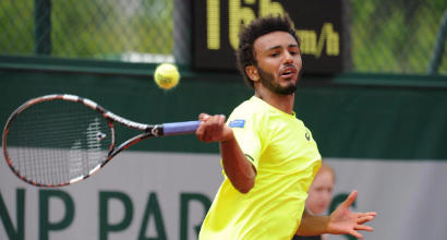 Roland Garros, Hamou tenta di baciare una giornalista: e finisce nei guai
