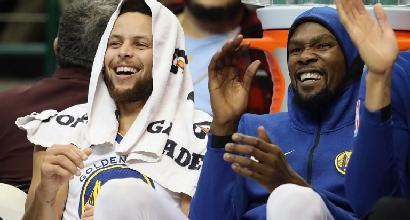 Nba: Golden State batte Toronto, Clippers ok