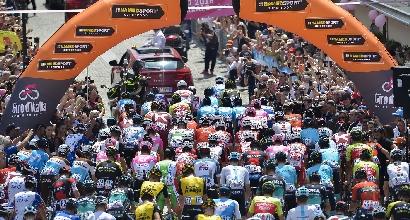 Sabotaggio al Giro: vetri e olio sul percorso della tappa