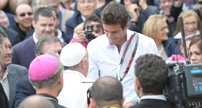 Il Papa e Del Potro (LaPresse) Il Papa e Del Potro (LaPresse)