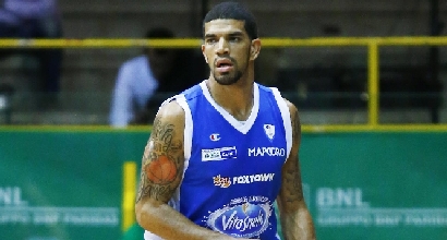 Basket: Brindisi passa a Cantù Basket: Brindisi passa a Cantù