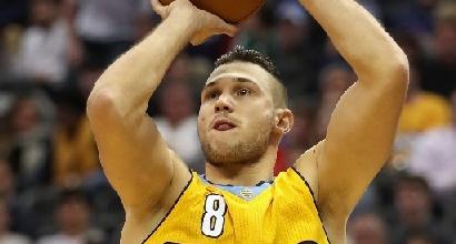 Nba: Denver riparte, San Antonio mette la quinta