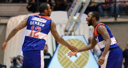 Basket, Serie A: Venezia non molla, Brindisi piegata Basket, Serie A: Venezia non molla, Brindisi piegata