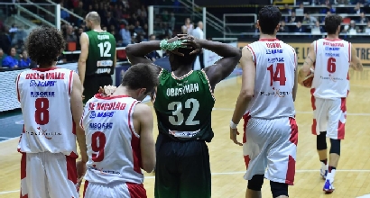 Basket, Serie A: rullo Milano, Reggio Emilia insegue