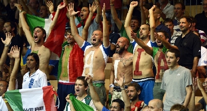 Entusiasmo per l'Italia (Afp) Entusiasmo per l'Italia (Afp)