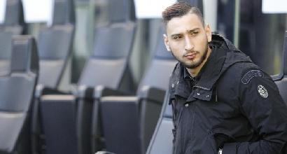L'ultima chiamata dei tifosi del Milan per Donnarumma: ecco l'hashtag #gigiomollalo