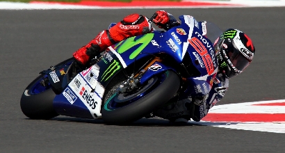 MotoGP, Gran Bretagna: acuto Lorenzo, beffato Marquez