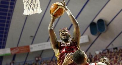 Basket, playoff Serie A: Venezia piega Pistoia, Fesenko e Logan spazzano via Reggio Emilia