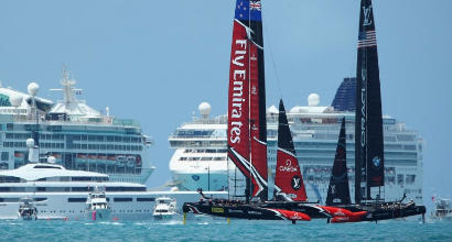 Vela, America's Cup: New Zealand umilia Oracle e chiude i conti sul 7-1