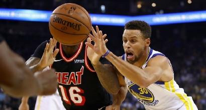 Nba: Warriors in vetta ad Ovest, Belinelli non basta ad Atlanta