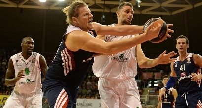 Ress Bryant in lotta, foto euroleague.net Ress Bryant in lotta, foto euroleague.net
