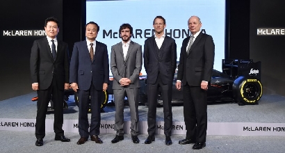 McLaren, Ron Dennis sull'incidente di Alonso: "Ho sbagliato" McLaren, Ron Dennis sull'incidente di Alonso: "Ho sbagliato"