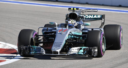 F1, Hamilton: "Problemi di gomme, Ferrari molto forti"
