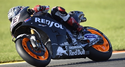 MotoGP, Marquez: "Pronto a stringere la mano a Rossi"