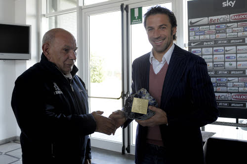 Del Piero riceve il premio Del Piero riceve il premio