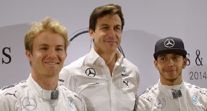 La Mercedes: "Nel 2015 vogliamo essere più veloci" La Mercedes: "Nel 2015 vogliamo essere più veloci"