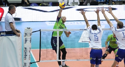 Volley, SuperLega: scivolone Trento, Modena e Verona in testa