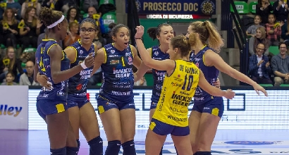 Volley, A1 femminile: Conegliano vola in testa, cade Novara