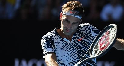 Australian Open: Federer non brilla, ma va al terzo turno