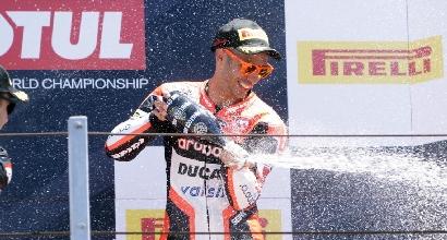 Superbike, Melandri rinnova con la Ducati anche per il 2018