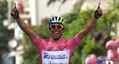 Giro 2015, 3a tappa: Matthews trionfa in volata Giro 2015, 3a tappa: Matthews trionfa in volata